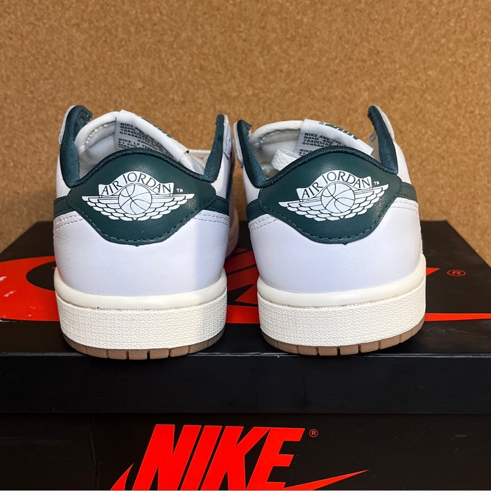 Nike
Jordan 1 OG low
Brand new - Picture 7 of 15